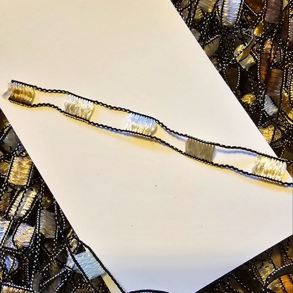 TRULY STUNNING HAND KNIT SHAWL!!! 🤎🖤🤎🖤 - Picture 2 of 12